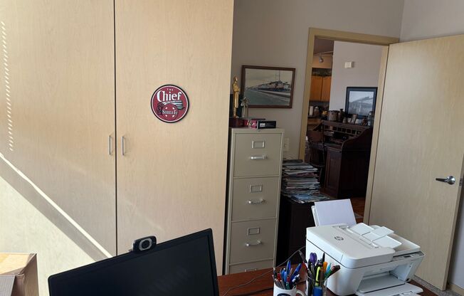 2 beds, 2 baths, 926 sqft, $1,600, Unit 301