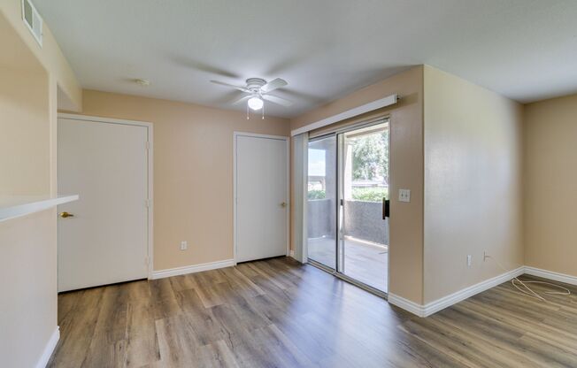 2 beds, 2 baths, $1,395, Unit UNIT 1016