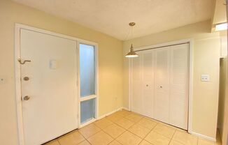 1 bed, 1 bath, $1,200, Unit UNIT 62