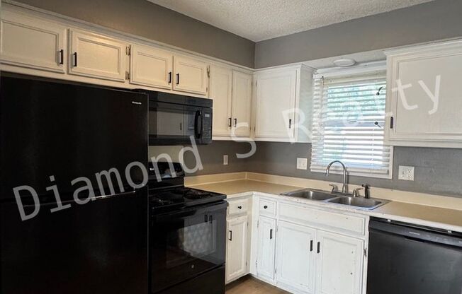 1505 W Rainey Duplex