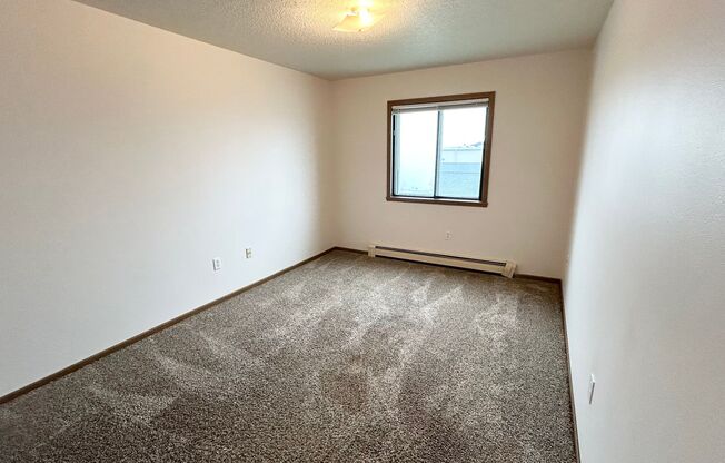 2 beds, 1 bath, 795 sqft, $865, Unit 1430-303