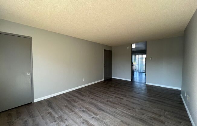 2 beds, 1 bath, 840 sqft, $1,350, Unit 685