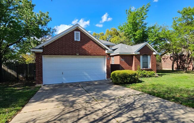 Beautiful 4 Bed / 2 Bath Single Story in the Woods At Crystal Falls