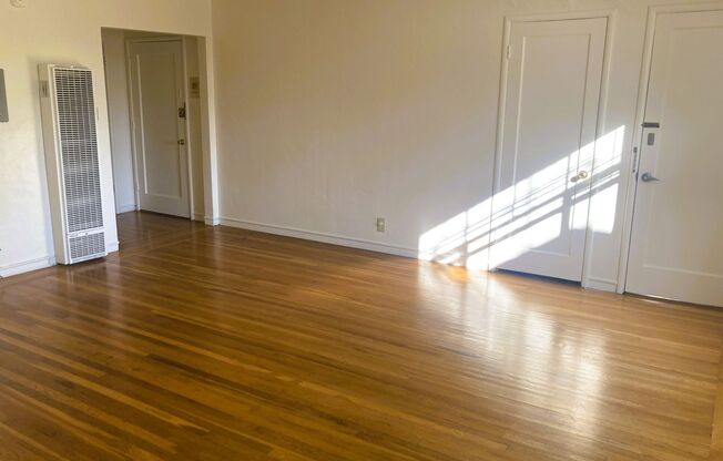 3105 High Street