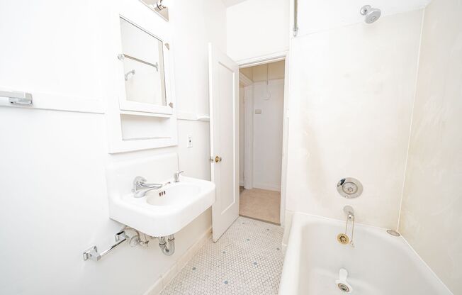 Studio, 1 bath, $1,495, Unit 102