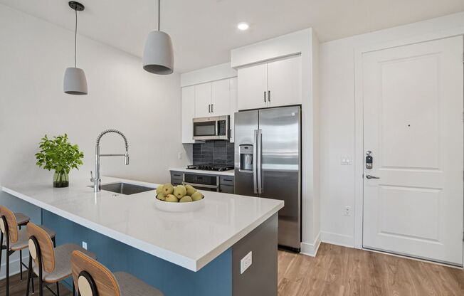 1 bed, 1 bath, 619 sqft, $1,699, Unit 462