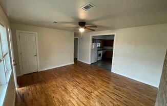 3 beds, 2 baths, $1,350