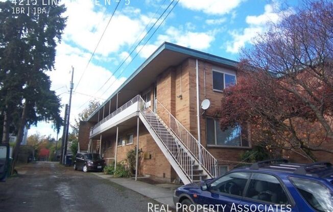 4215 Linden Ave N