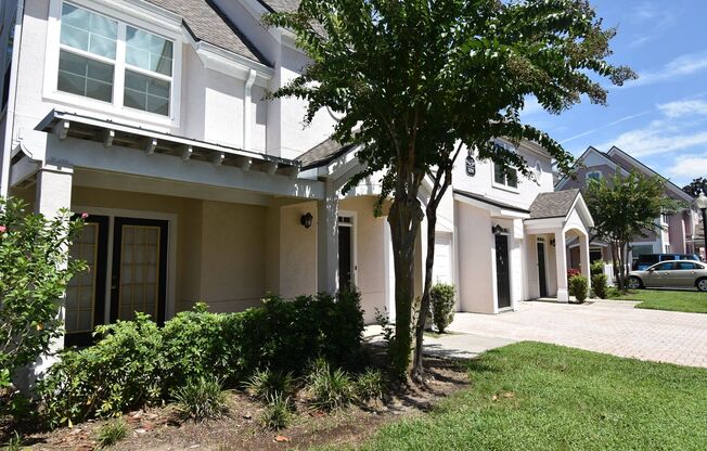 ORLANDO: 1 bed/1 Bath, Gated Community of The Hamptons at MetroWest AVAILABLE AUGUST 15th!