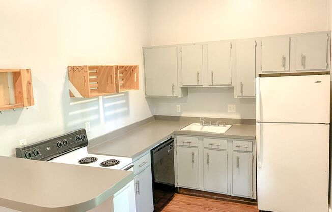 1406 S. 1st Street