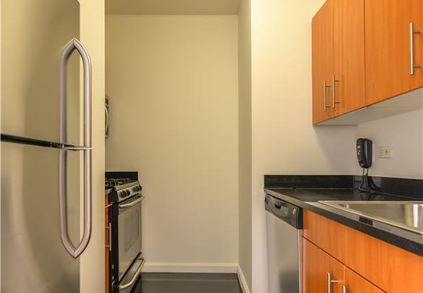 Studio, 1 bath, 450 sqft, $2,900, Unit 22-C