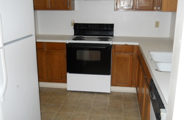 TOWNHOME IN SHREVEPORT