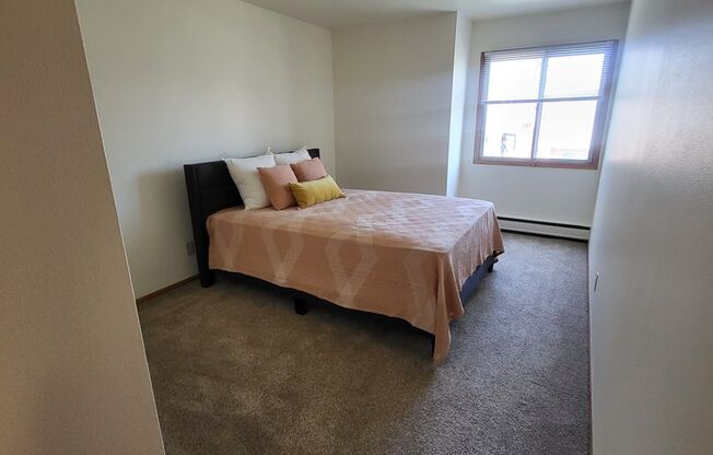 2 beds, 1 bath, 850 sqft, $1,525, Unit 209