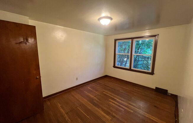 2 beds, 1 bath, $925, Unit 81 N. Sprague Avenue