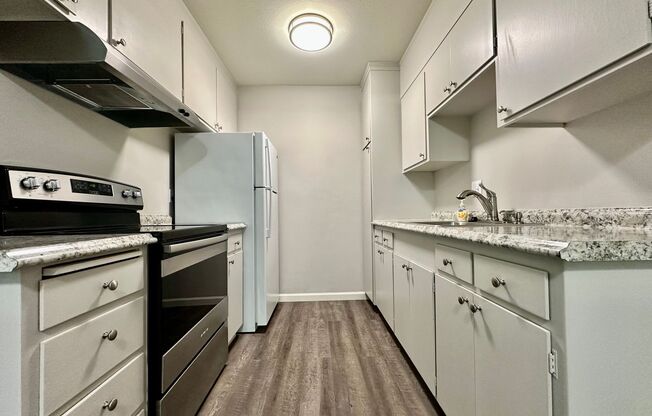 1 bed, 1 bath, 650 sqft, $2,200