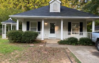 Ranch style home in Stockbridge