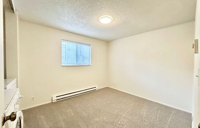 2 beds, 1 bath, 720 sqft, $1,125, Unit 5