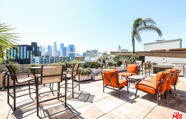 2 beds, 2 baths, 1,042 sqft, $3,200, Unit 115