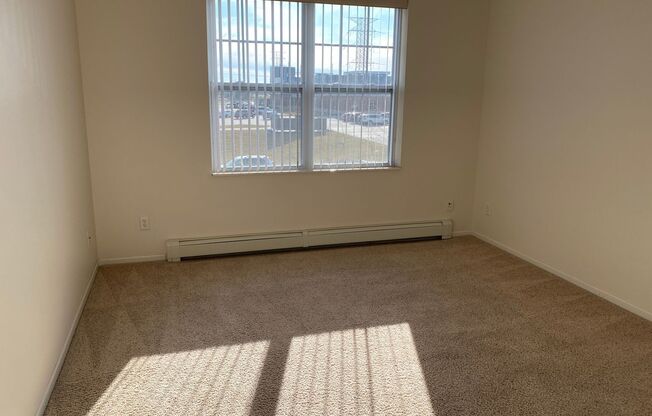 2 beds, 2 baths, 1,318 sqft, $1,285, Unit 4425-209
