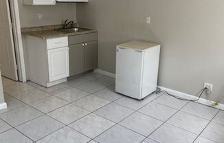 1104 NW 5th Ave