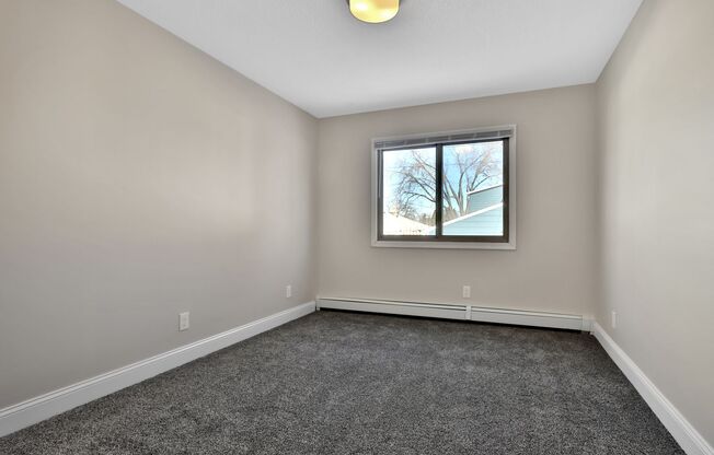 2 beds, 1 bath, $1,685, Unit 111