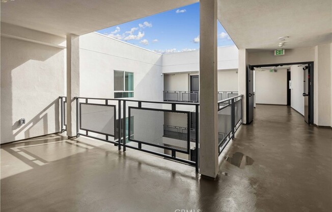 2 beds, 2 baths, 1,087 sqft, $2,899, Unit 505