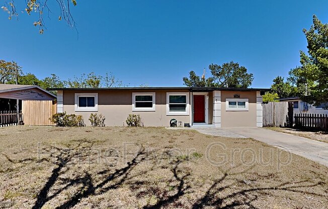 1102 URSULA ST