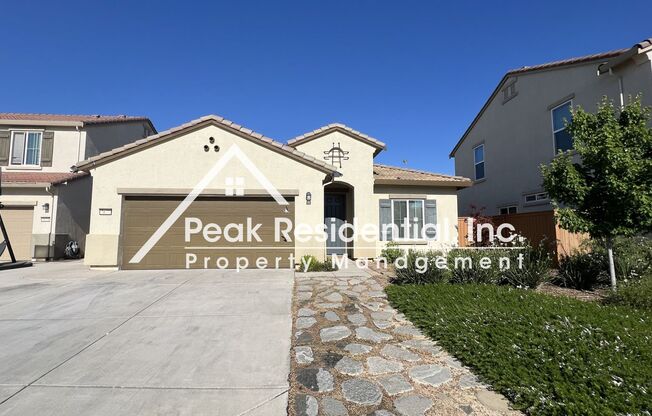 Very Nice 3bd/2ba Elk Grove Home with Bonus Room!