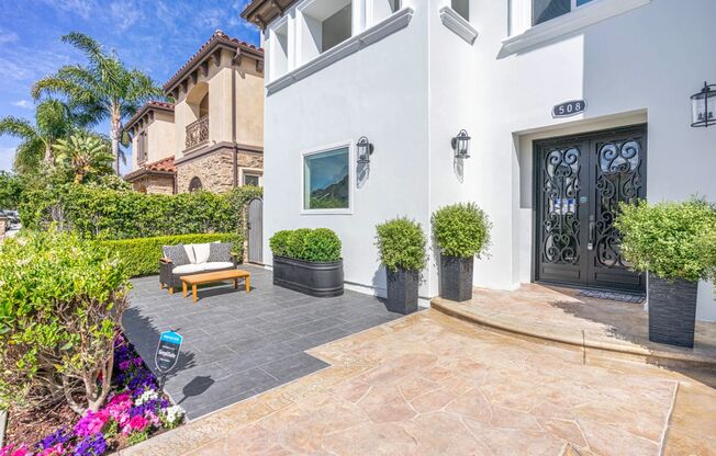 Welcome to 508 Westminster Avenue—a refined blend of Mediterranean charm, modern farmhouse elegance, and classic Newport Beach luxury, tucked away on a quiet, tree-lined street in one of the area’s most coveted neighborhoods.