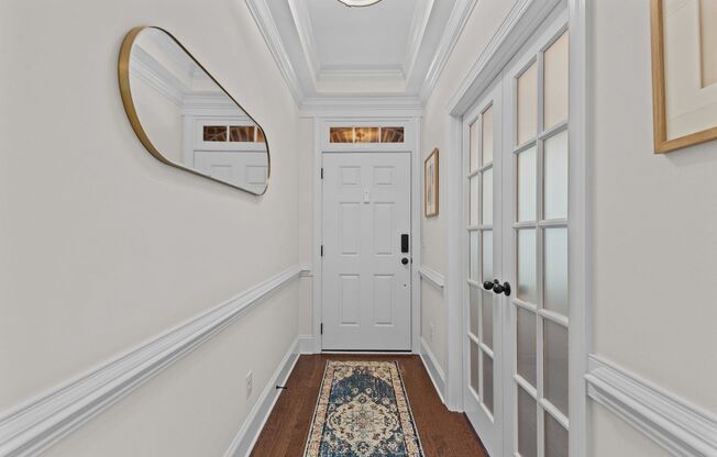Gorgeous 3 Bedroom Townhome w/ Premium Finishes & Amenities - Pet Friendly!