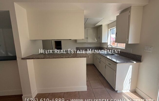 731 W DUARTE RD