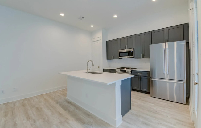 The Grove at Oak Forest Kitchen