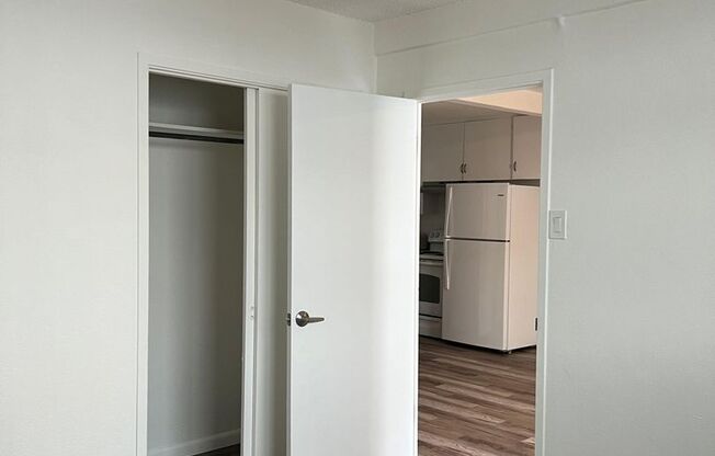 2 beds, 1 bath, $1,800