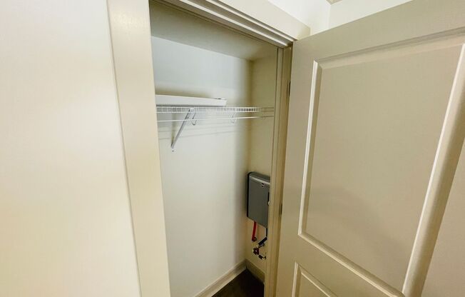 2 beds, 1 bath, $1,449, Unit Unit 109