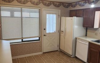 3 beds, 2 baths, $1,550