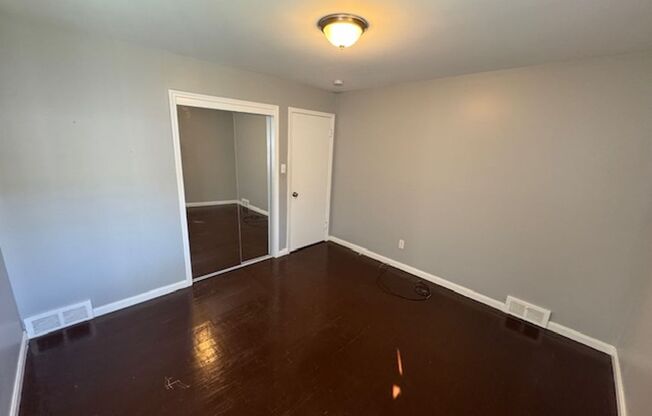 3 beds, 1 bath, $1,800