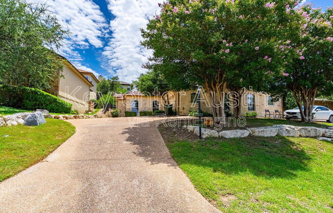 1305 DELSIE DR