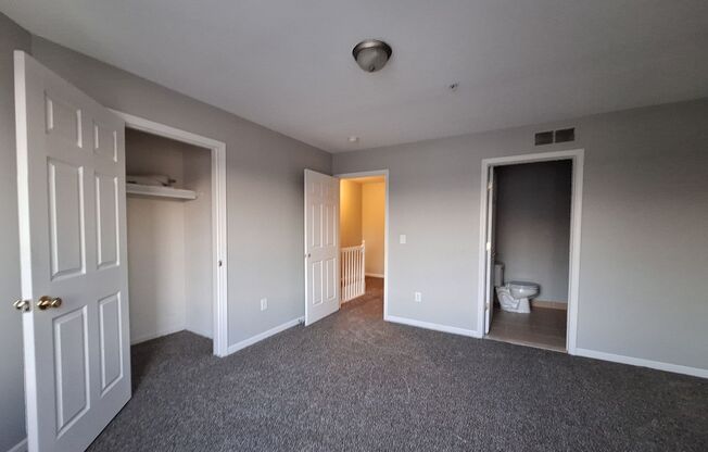 2 beds, 2.5 baths, $1,999