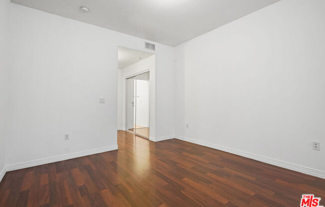 2 beds, 2 baths, 1,042 sqft, $3,100, Unit 115
