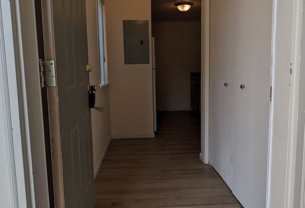 1 bed, 1 bath, 650 sqft, $1,200, Unit 02