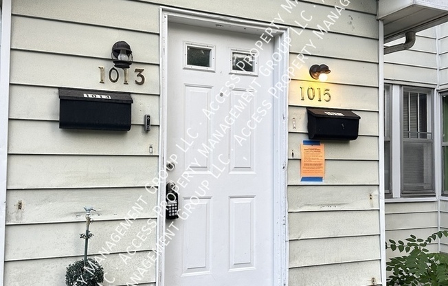 1015 DICKINSON ST SE