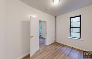 2 beds, 1 bath, $4,527, Unit 11