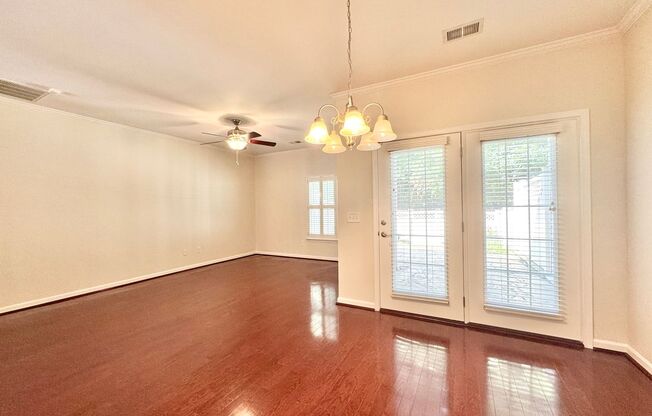 2 Bedroom Townhome W/ Office Space & Large Fenced-In Patio!