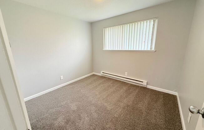 2 beds, 1 bath, 1,000 sqft, $1,495, Unit 11 - 54