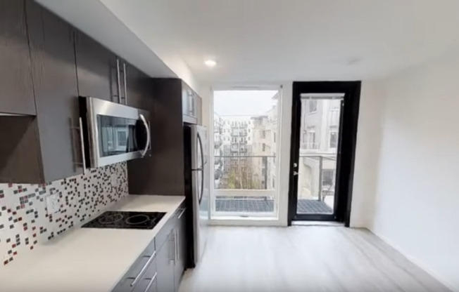 Studio, 1 bath, 272 sqft, $1,180, Unit 713