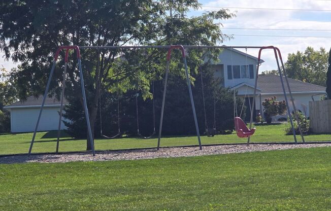 2 beds, 1 bath, 856 sqft, $1,269, Unit PL   7305