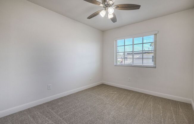 3 beds, 1.5 baths, 1,250 sqft, $2,995