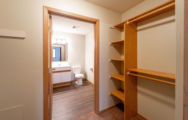 2 beds, 2 baths, 1,148 sqft, $1,495, Unit 3402110