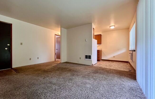 1 bed, 1 bath, 600 sqft, $925, Unit T