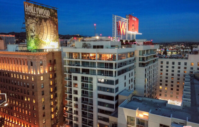 2 beds, 2 baths, 1,500 sqft, $5,500, Unit 7K